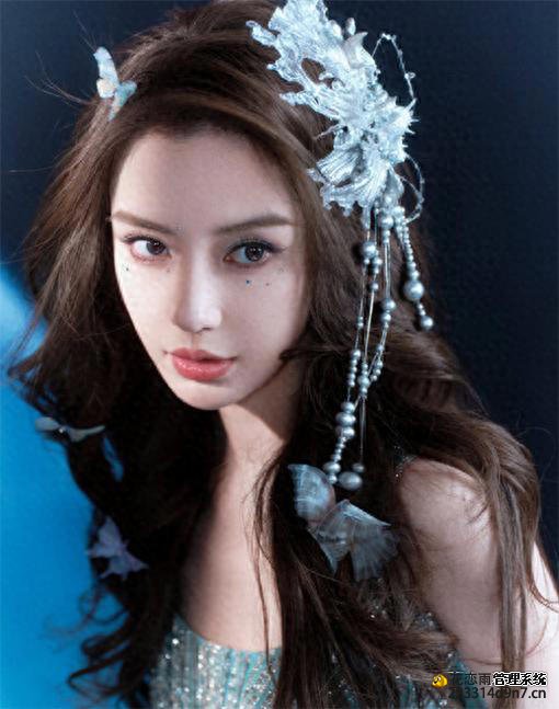 Angelababy澳门生图阅读量破4800万！网友：这张脸太
