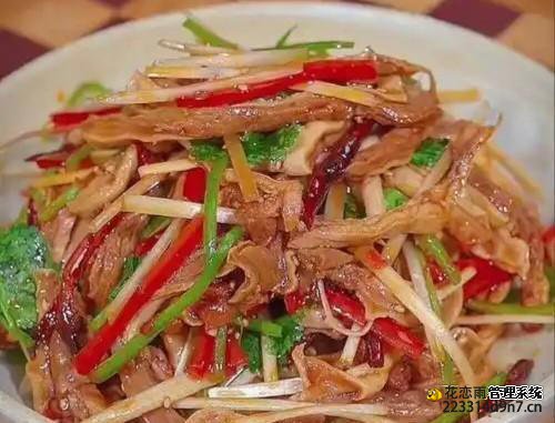 建议中老年人常吃这八道家常菜，有益眼健康，